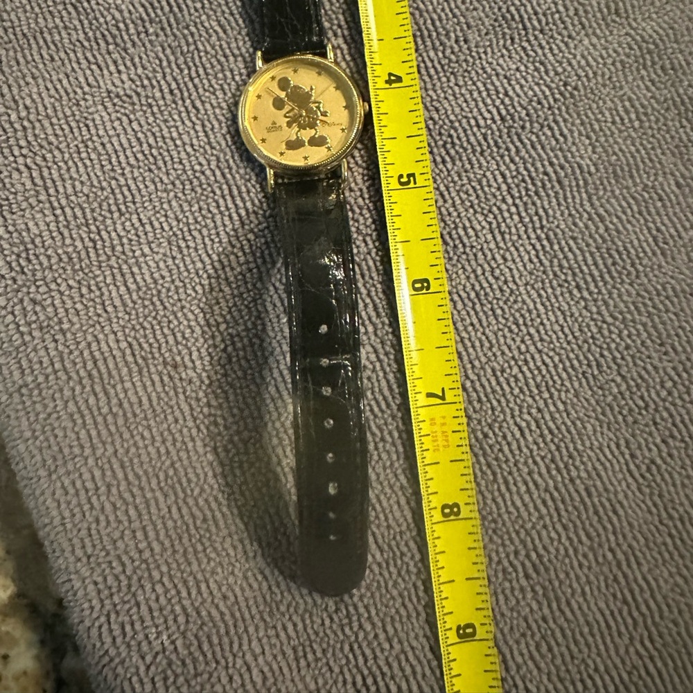 Vintage Disney Mickey Mouse gold face watch by Lorus w/ black watch band